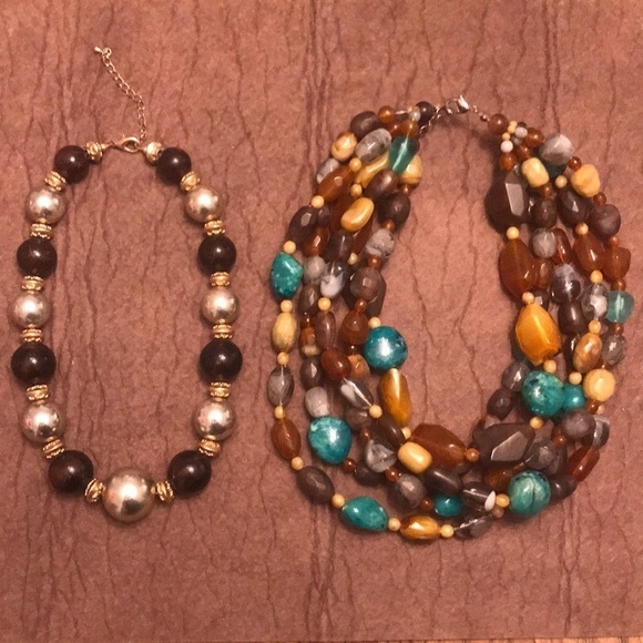Vintage Jewelry Lot of Two Beaded Necklaces - Picture 1 of 4